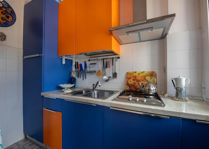 Apartment 239 - Casa Del Sole Vista Mare - 5minuti A Piedi Dal Mare - Parcheggio Privato