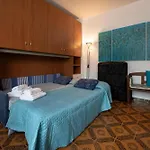239 - Casa Del Sole Vista Mare - 5minuti A Piedi Dal Mare - Parcheggio Privato * 모네글리아