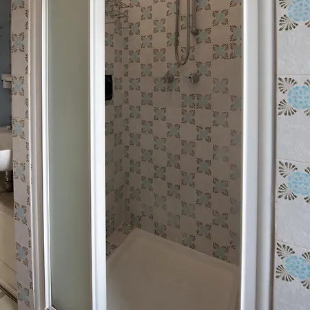 239 - Casa Del Sole Vista Mare - 5minuti A Piedi Dal Mare - Parcheggio Privato Apartment *