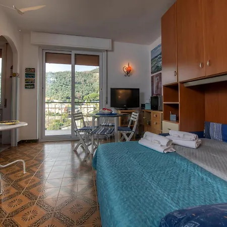 239 - Casa Del Sole Vista Mare - 5minuti A Piedi Dal Mare - Parcheggio Privato Appartement Moneglia