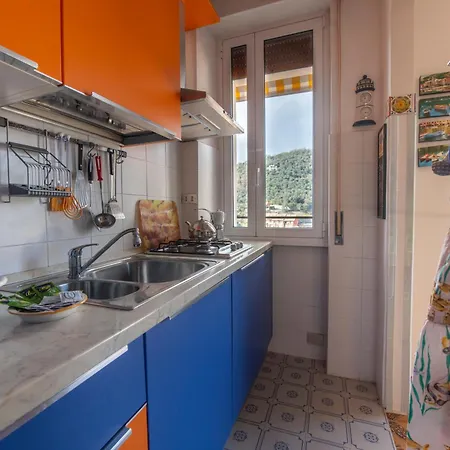 239 - Casa Del Sole Vista Mare - 5minuti A Piedi Dal Mare - Parcheggio Privato Apartment Moneglia
